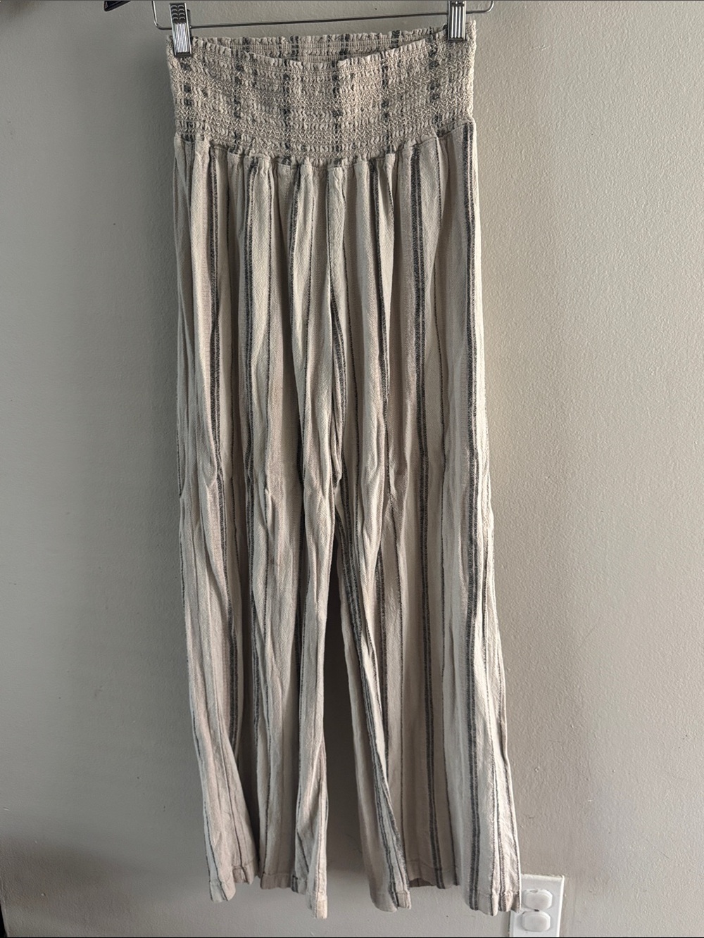 Rewash Cream & Black Textured Waffle Knit Top